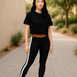 Athleta Women's High Waist Leggings Black Striped Size L Activewear